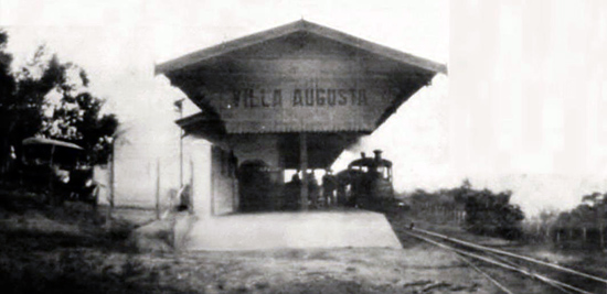 A estação de Vila Augusta, aproximadamente em 1920 (clique para ampliar).