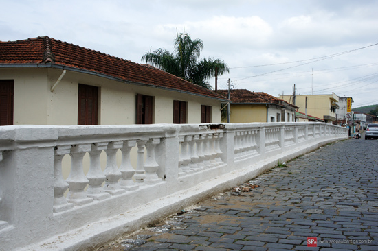 Vista parcial da Rua Cel. Tamarindo (clique na imagem para ampliar).