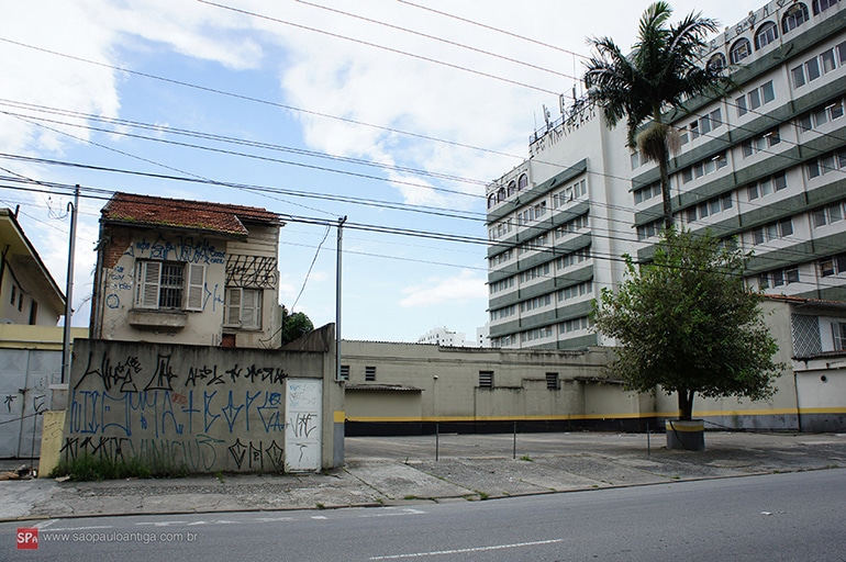 Prédio Comercial na Avenida Adolfo Pinheiro, Santo Amaro em São Paulo, por  R$ 25.000/Mês - Viva Real