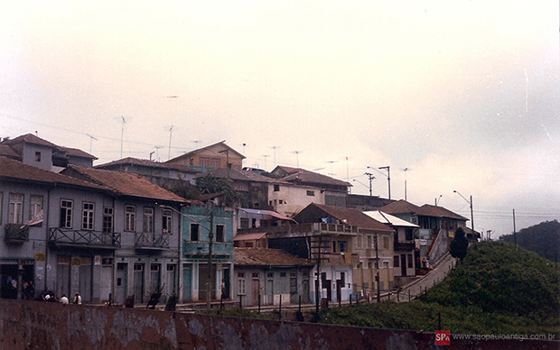 Vista parcial da cidade em 1984 (clique para ampliar).