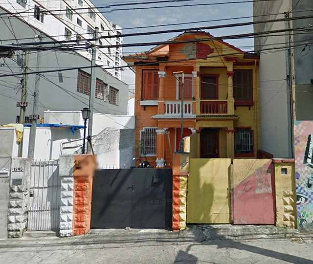 A pintura anterior dos sobrados era assim (crédito: Google Street View)