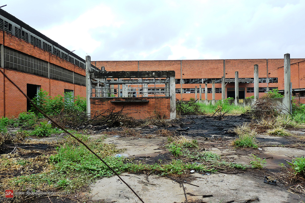 BRINQUEDO-antigo trem FERRORAMA da fabrica estrela.func