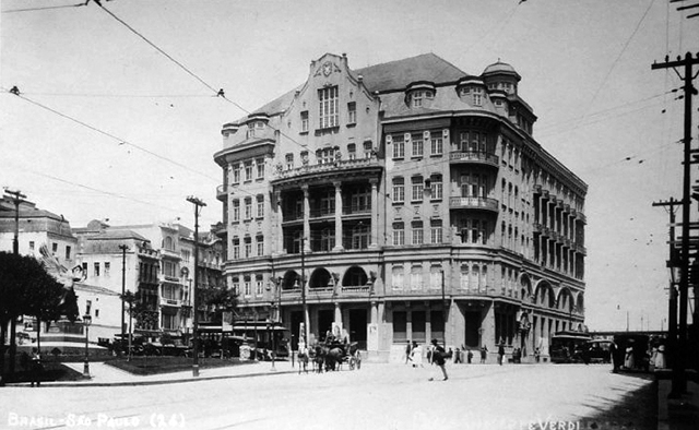 Praça Giuseppe Verdi em 1920