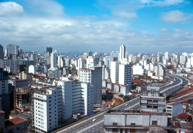 Vista parcial da cidade tirada do alto do Hotel Cad'Oro (clique para ampliar)