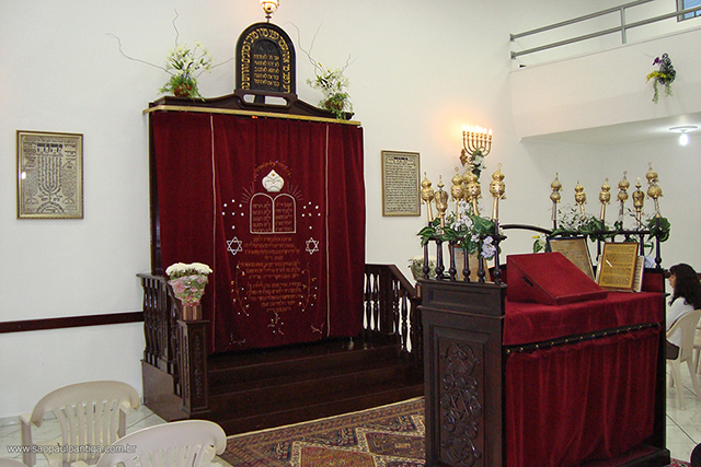 Interior da Sinagoga (clique para ampliar) / Foto: Camilo Zayit Seleguini
