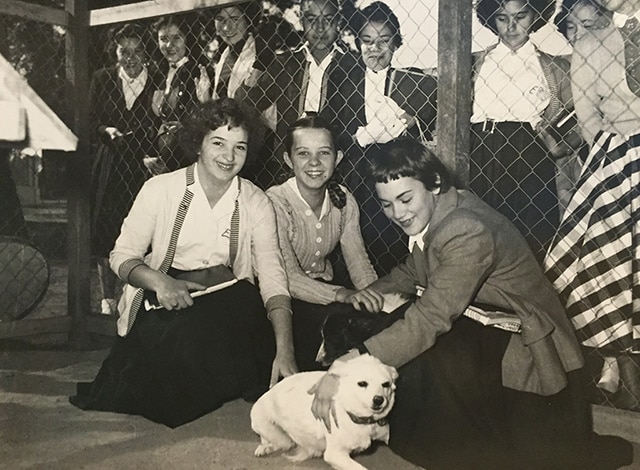 Estudantes visitam a UIPA no Ibiraquera em 1955 (clique na foto para ampliar)